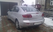 Автомобиль Mazda Axela,  седан