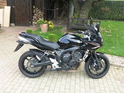Yamaha FZ6                                                            