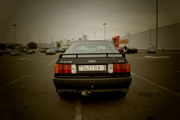 продам автомобиль Audi 80B3