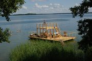 Продам моторный плот-катамаран 9х5,  верхняя палуба - 3х3м. Сборно-разб